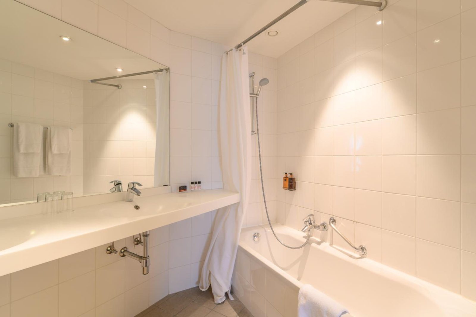 ALMA Grand Place Hotel — photo 5