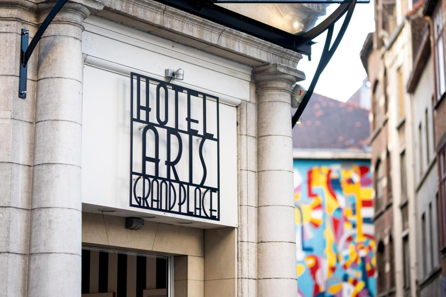 Aris Grand Place Hotel — photo 2